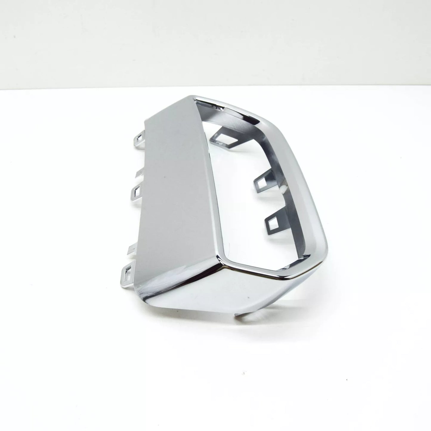 NEW AUDI Q5 FY REAR BUMPER LEFT SIDE TRIM 80A807833F2ZZ ORIGINAL