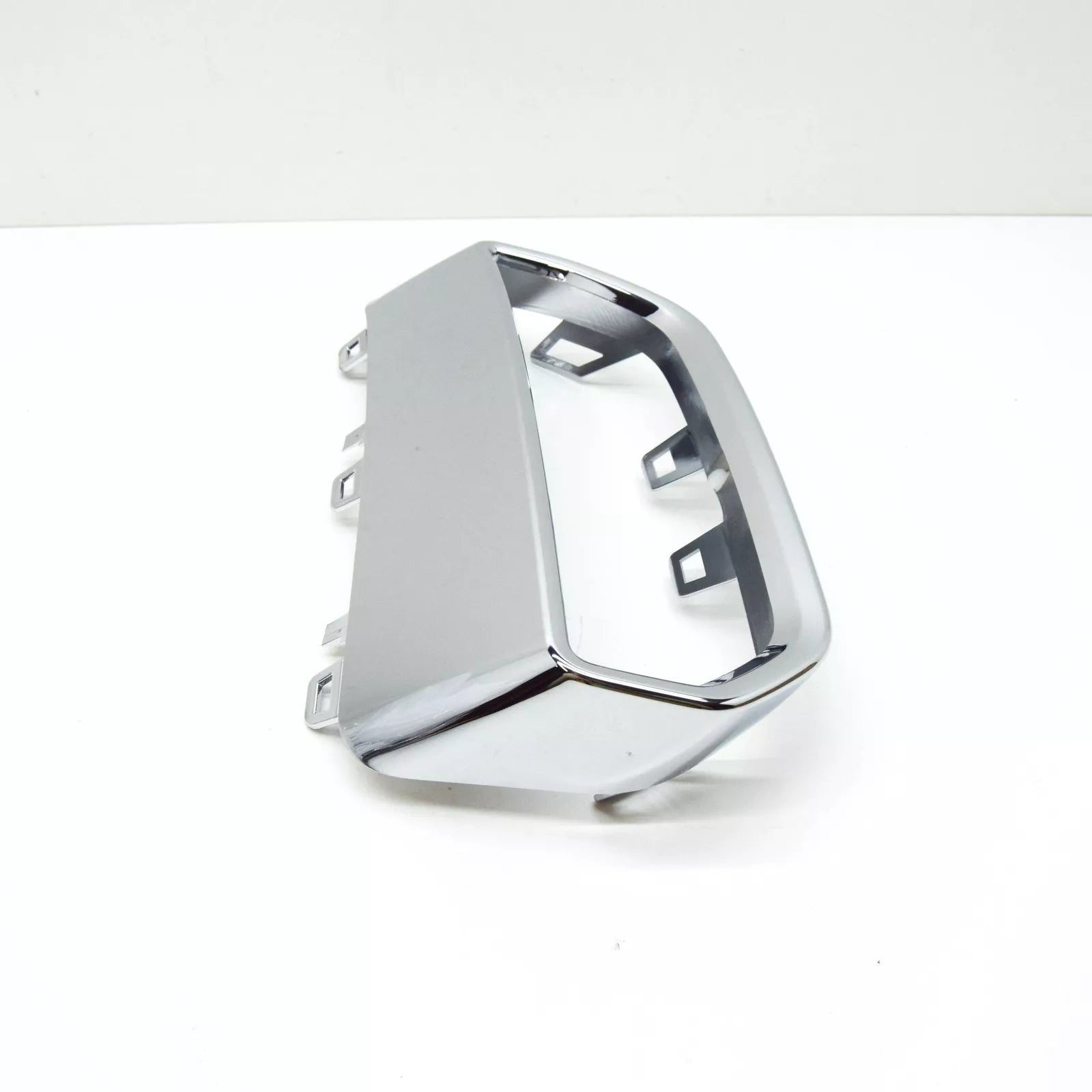 NEW AUDI Q5 FY REAR BUMPER LEFT SIDE TRIM 80A807833F2ZZ ORIGINAL