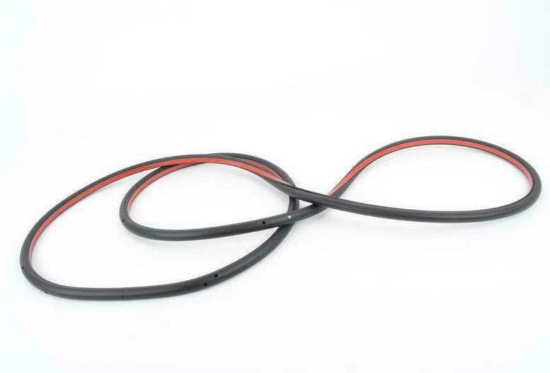 NEW VOLKSWAGEN JETTA A5 REAR DOOR OUTER SEAL 1K5839702B5AP ORIGINAL