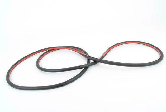 NEW VOLKSWAGEN JETTA A5 REAR DOOR OUTER SEAL 1K5839702B5AP ORIGINAL