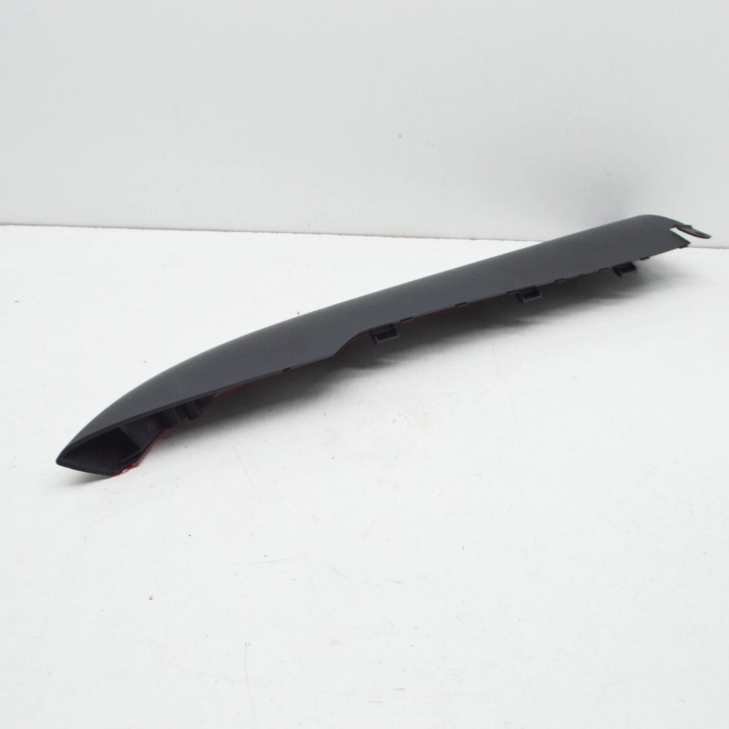 NEW VW JETTA A6 MK6 REAR RIGHT BUMPER SIDE PANEL TRIM COVER 5C68546909B9