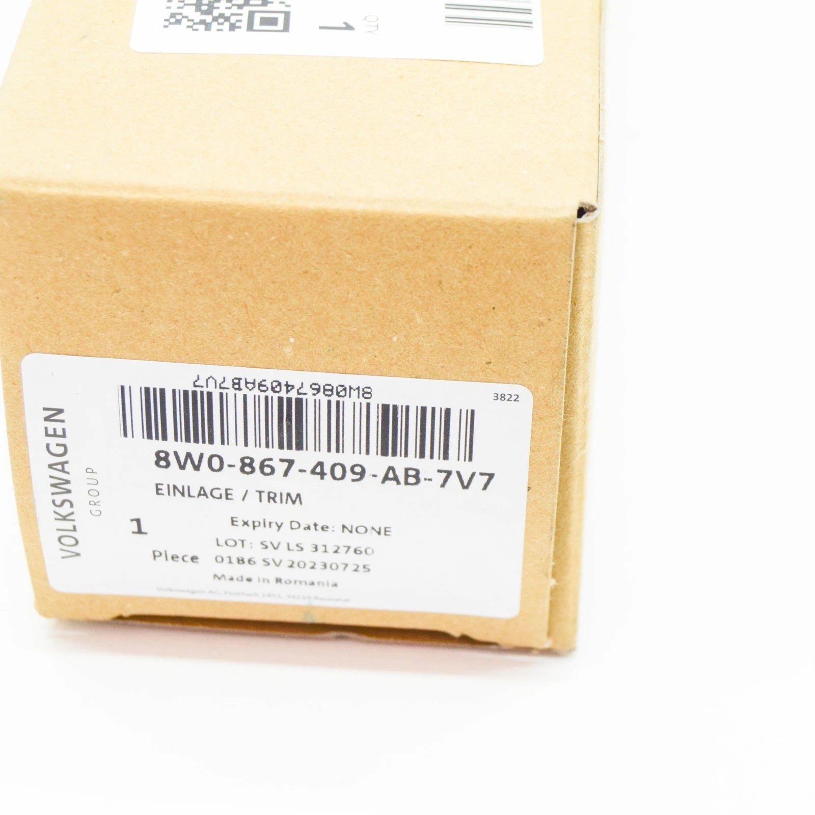 NEW AUDI A4 8W2, B9 FRONT LEFT DOOR TRIM MOLDING 8W0867409AB7V7 ORIGINAL