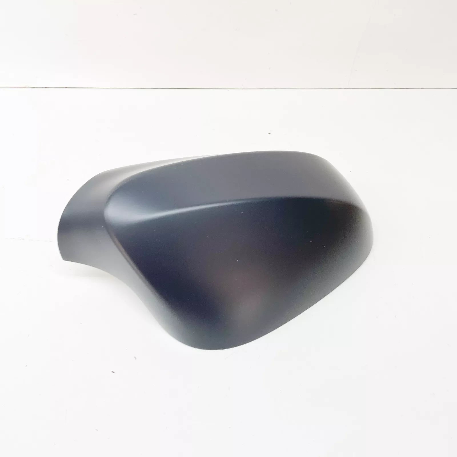 NEW BMW 3 E92 FRONT RIGHT DOOR MIRROR CAP COVER 51167229266 ORIGINAL