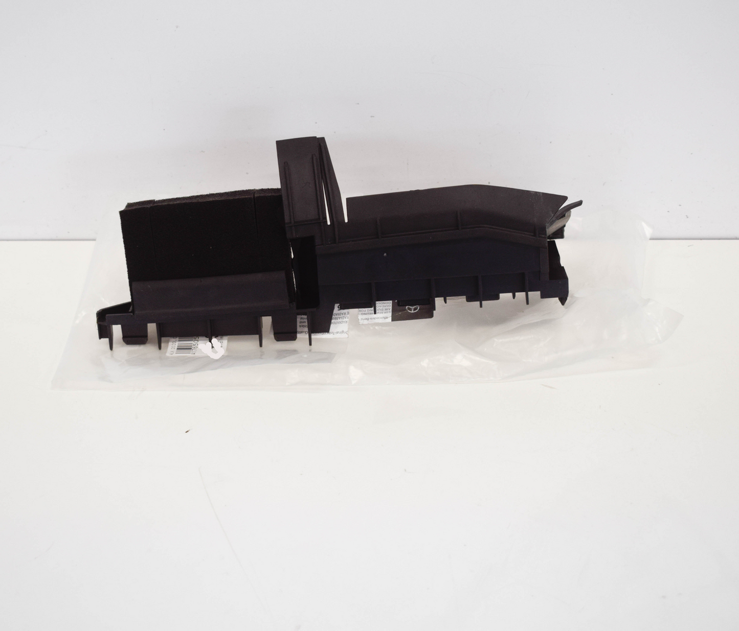NEW MERCEDES-BENZ GLA-CLASS X156 RADIATOR LEFT AIR DUCT A1765050730 ORIGINAL