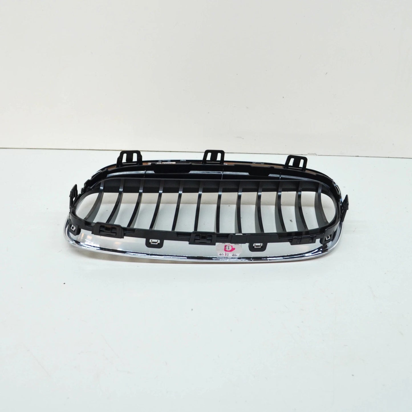 NEW BMW 2 F45 FRONT RADIATOR RIGHT GRILLE 51137300544 7300544 2015 ORIGINAL