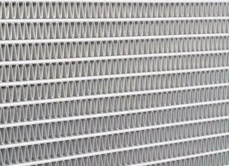 NEW VOLKSWAGEN TOUAREG 7P COOLANT RADIATOR 7P0121253A ORIGINAL