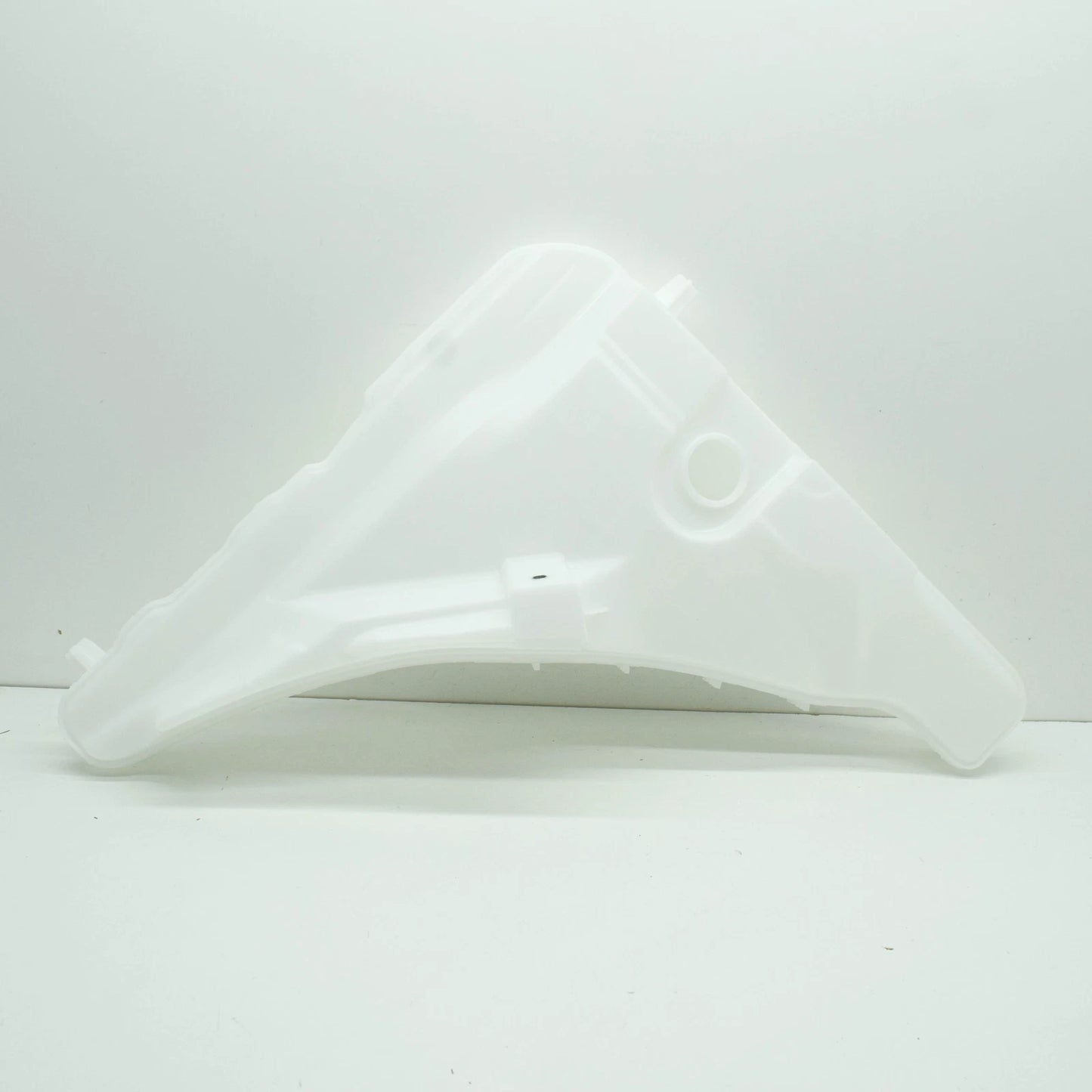 NEW AUDI Q8 4MN WINDSHIELD WASH WATER RESERVOIR 4M0955452C ORIGINAL