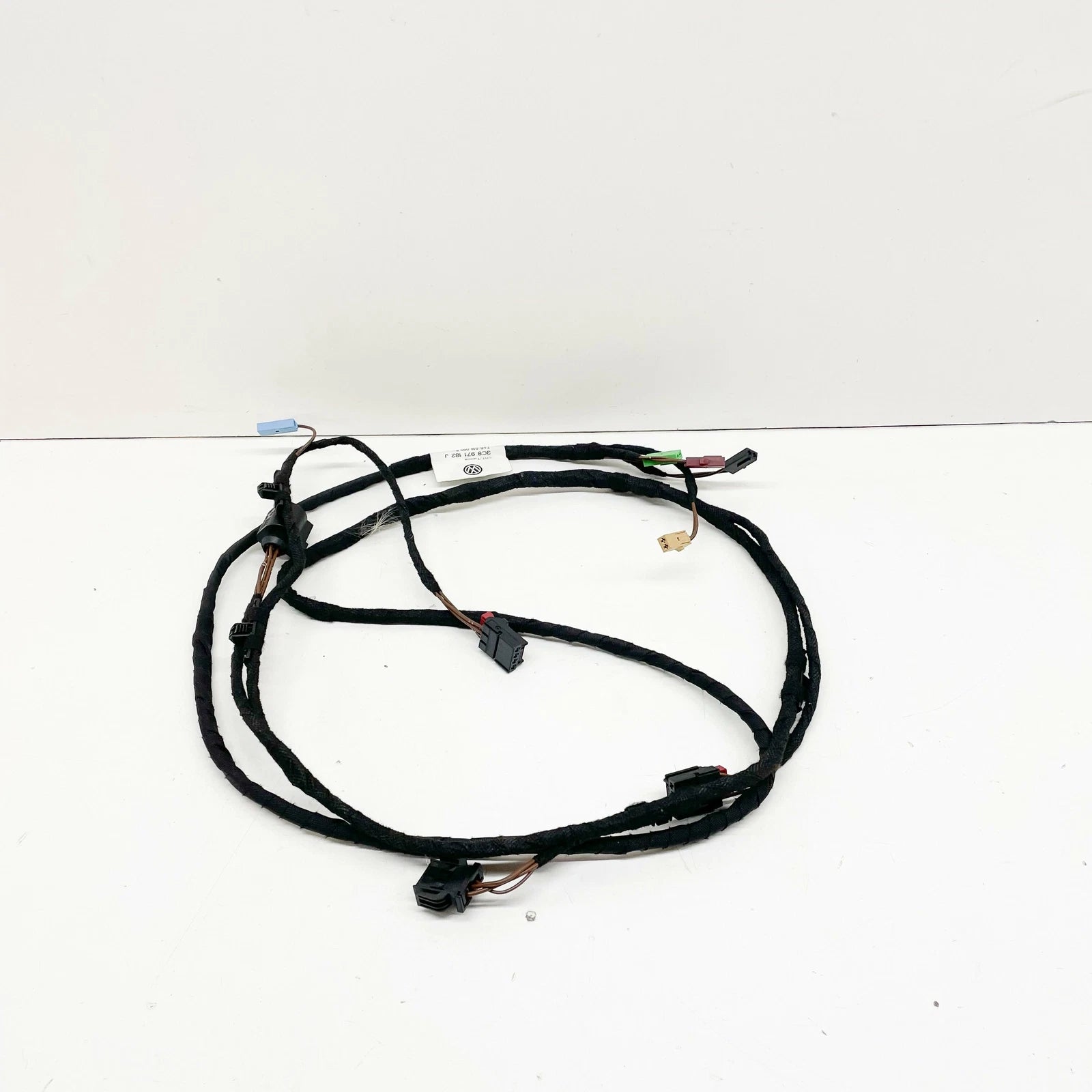 NEW VOLKSWAGEN CC LEFT TAILGATE CABLE SET RHD 3C8971182J
