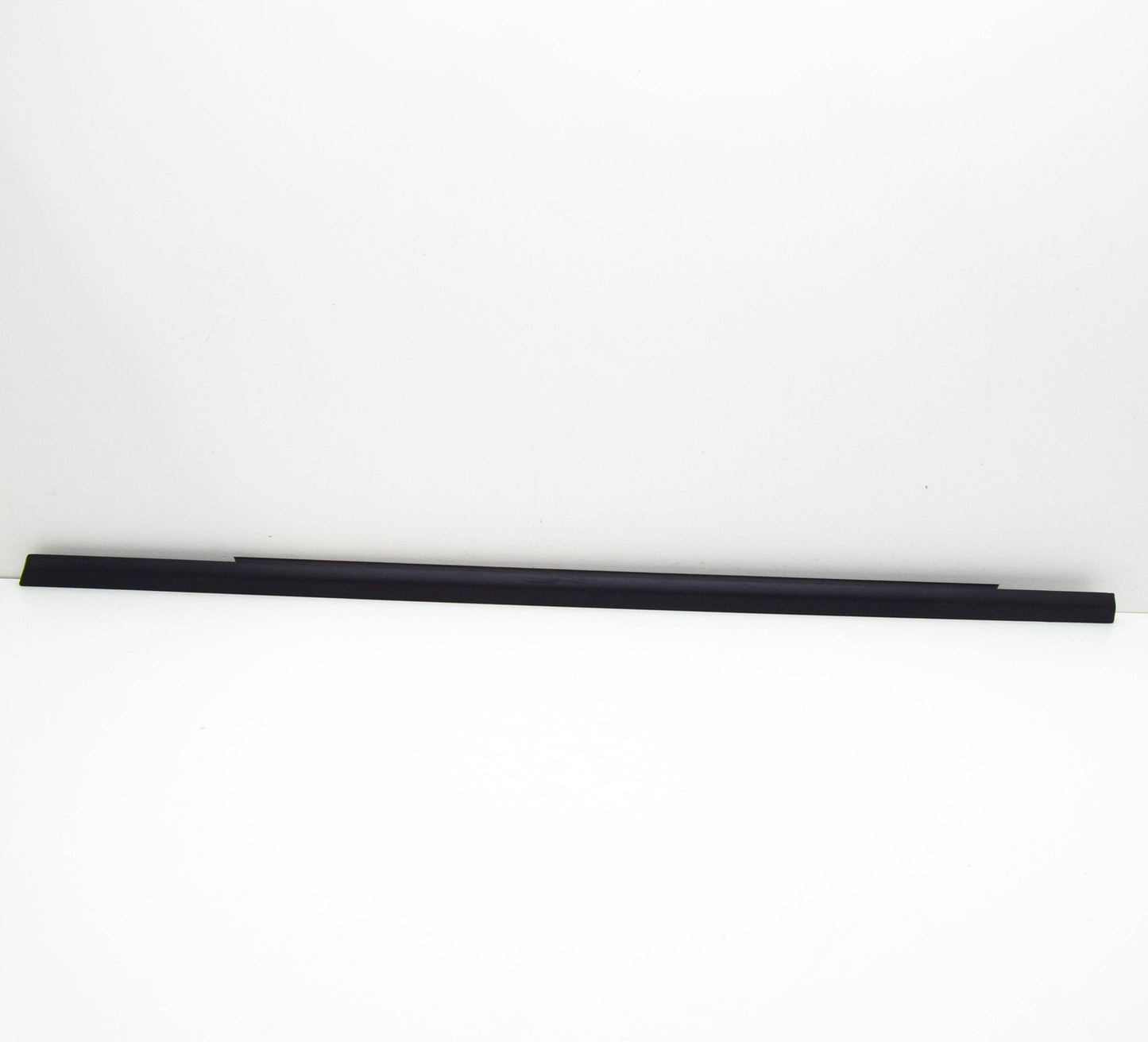new ford focus c346 mk3 rear right door window belt weatherstrip 1864245