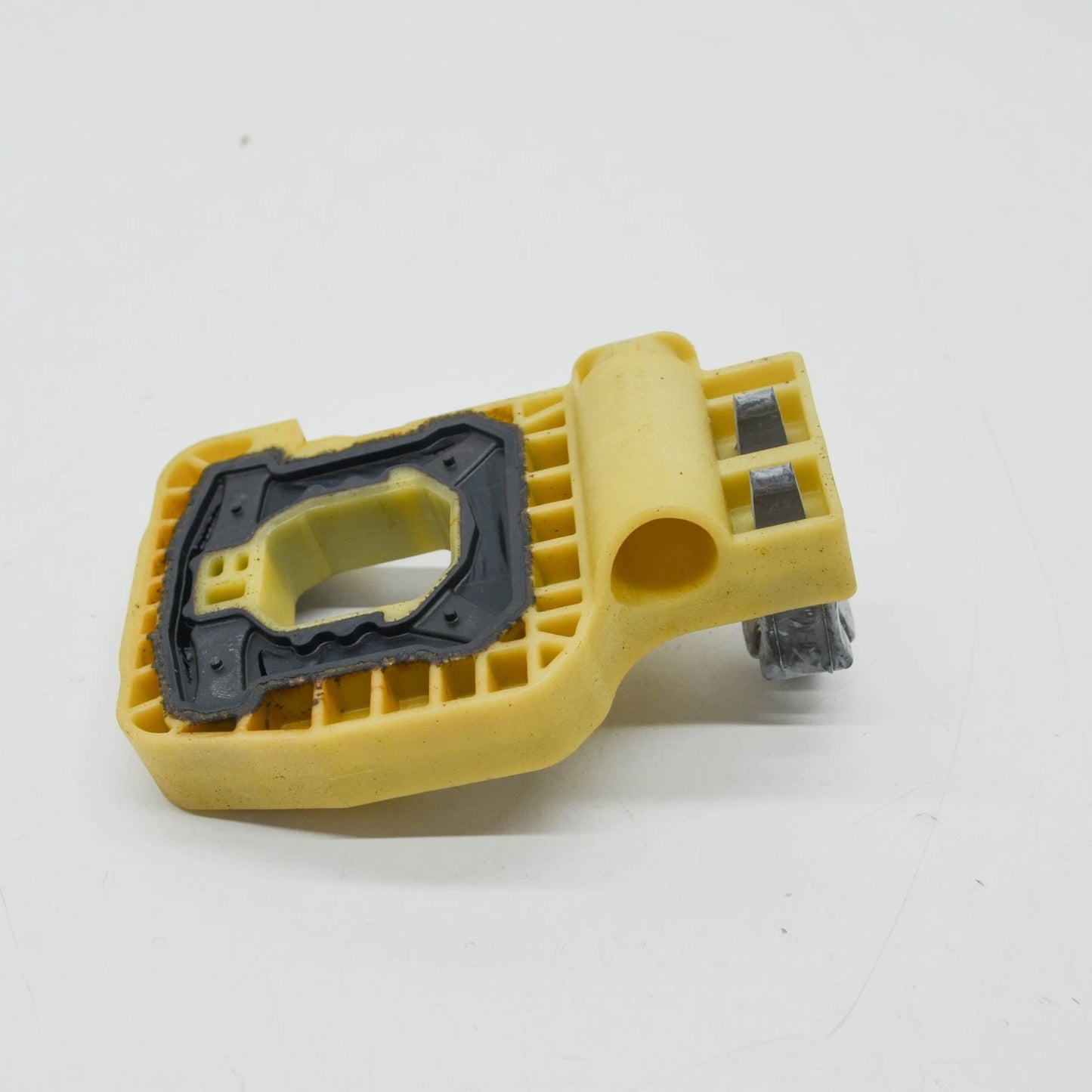 NEW BMW 7 G11 RADIATOR LEFT SIDE BRACKET 17118632139 8632139 2016 ORIGINAL