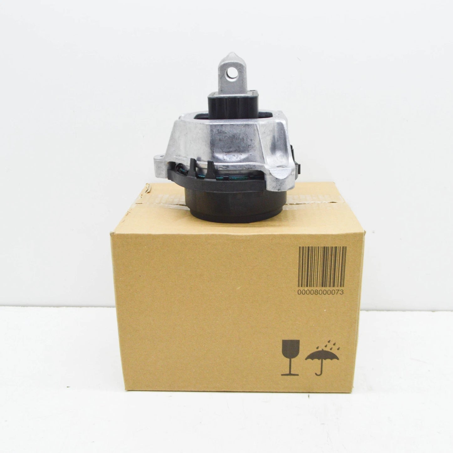 NEW BMW 7 G12 RIGHT SIDE ENGINE MOUNT 22116866156 ORIGINAL