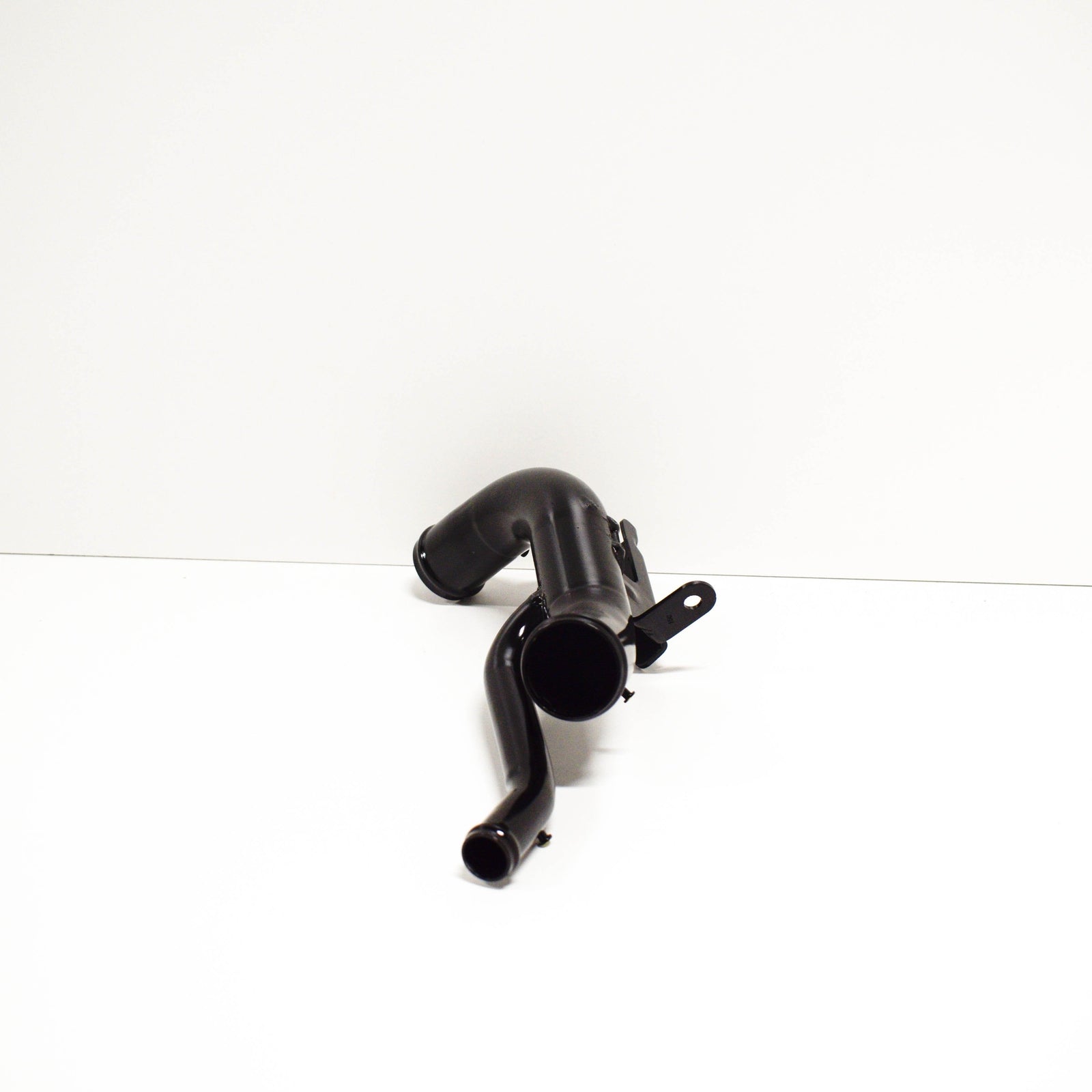 NEW VOLKSWAGEN PHAETON 3D COOLANT PIPE HOSE 3D0121065FQ ORIGINAL