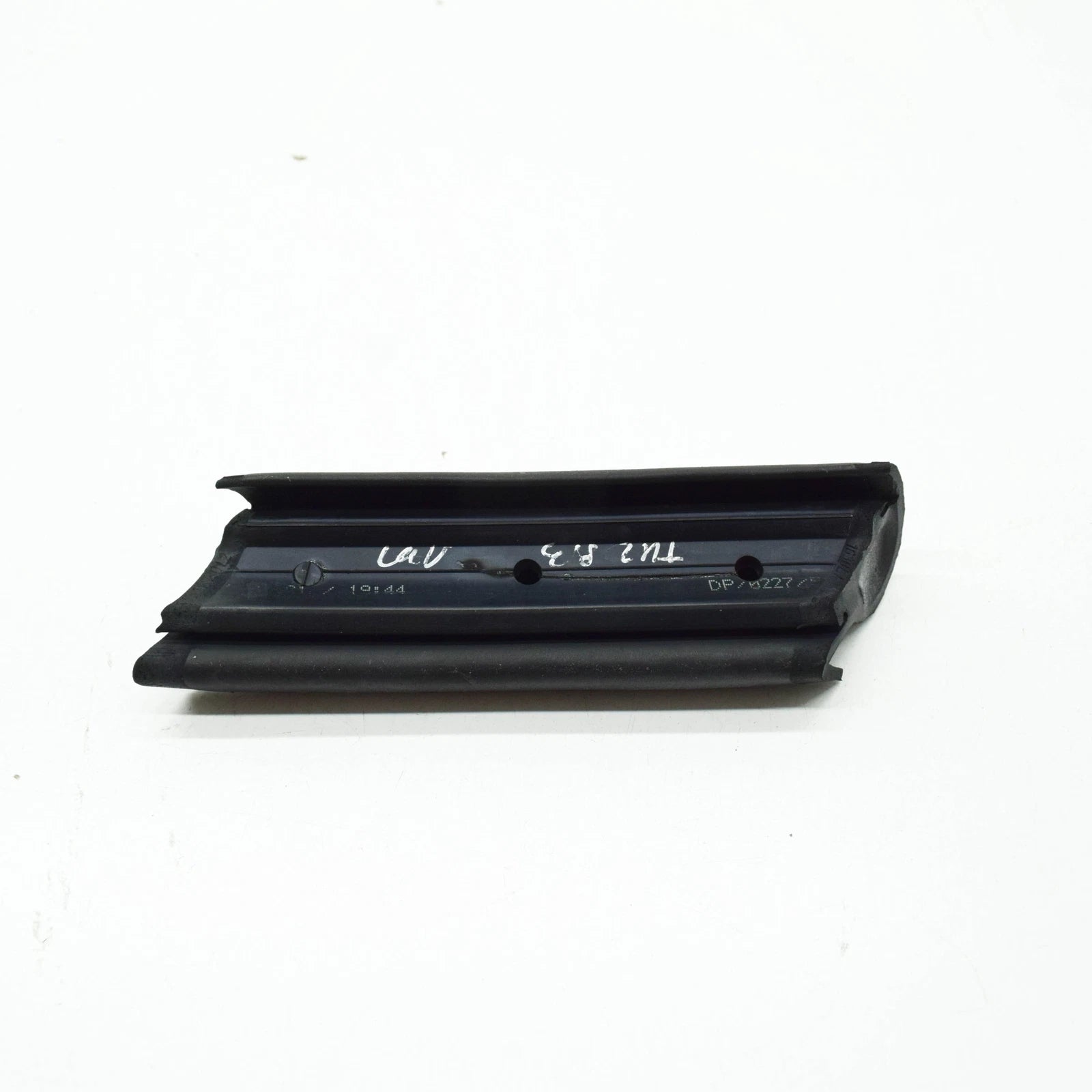 NEW BMW Z3 COUPE E36 LEFT CENTER WINDOW GUIDE 54318397659 8397659 ORIGINAL