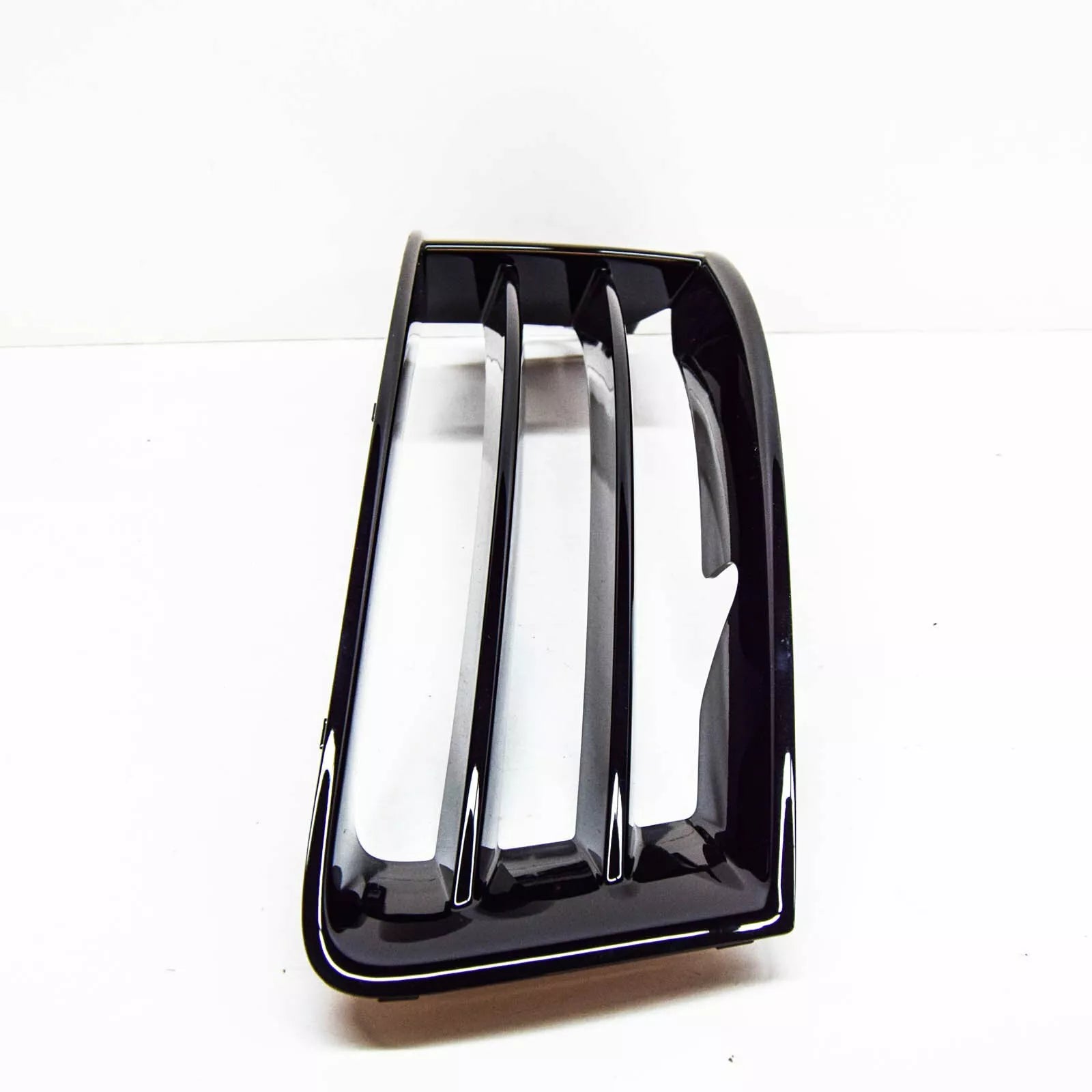 NEW AUDI RS6 C6 RIGHT FOG LIGHT GRILLE 4F0807682KY9B 4F0807682K Y9B