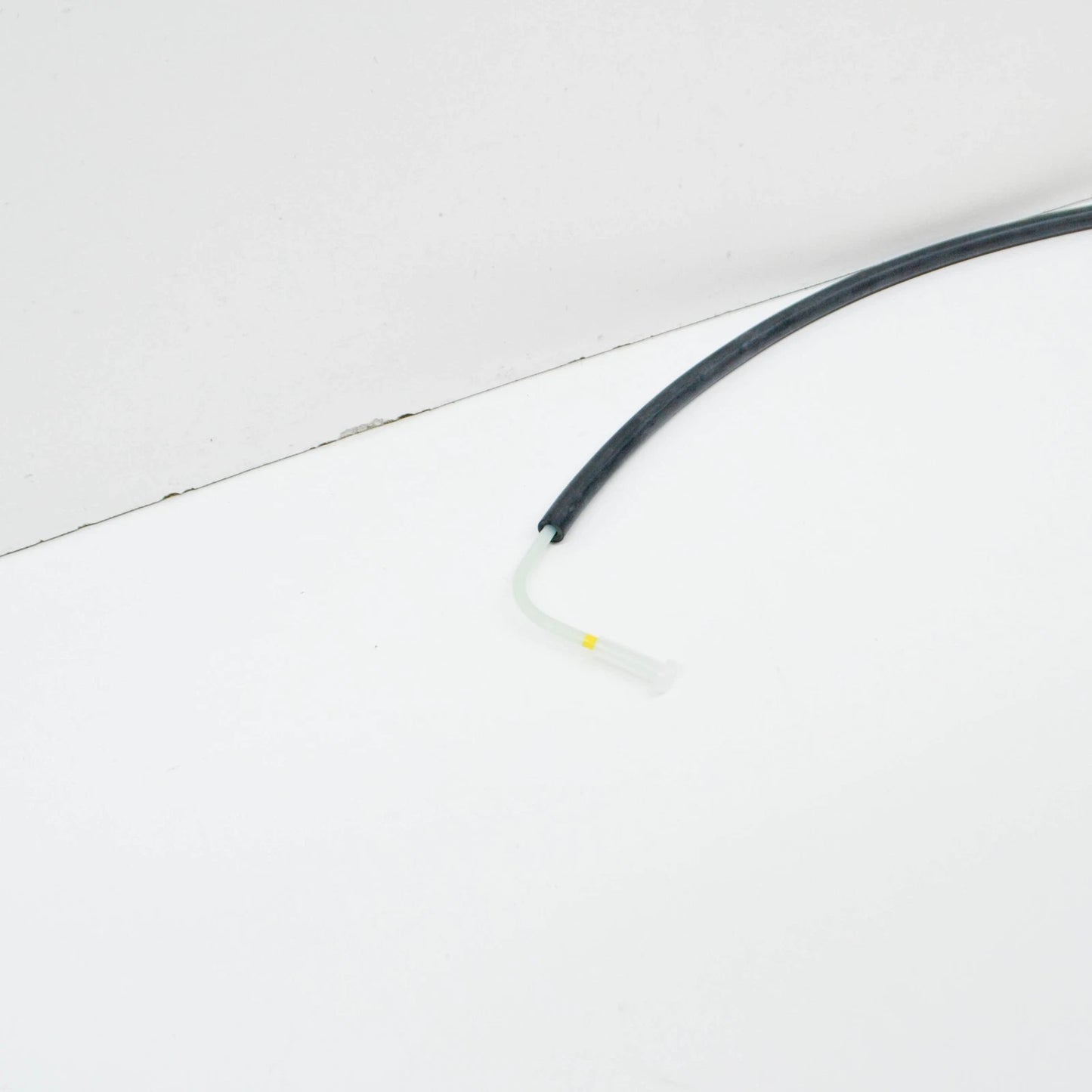 NEW MERCEDES-BENZ E W211 REAR AXLE RIGHT DISTRIBUTOR LINE A2113200953