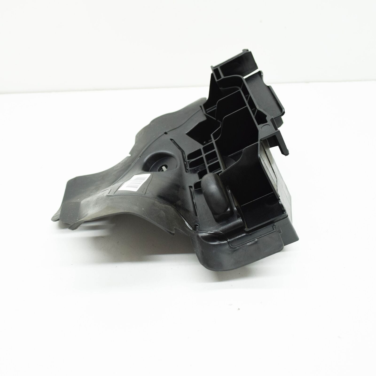 NEW MERCEDES-BENZ S-CLASS W222 RADIATOR RIGHT BOTTOM AIR DUCT A2225053630