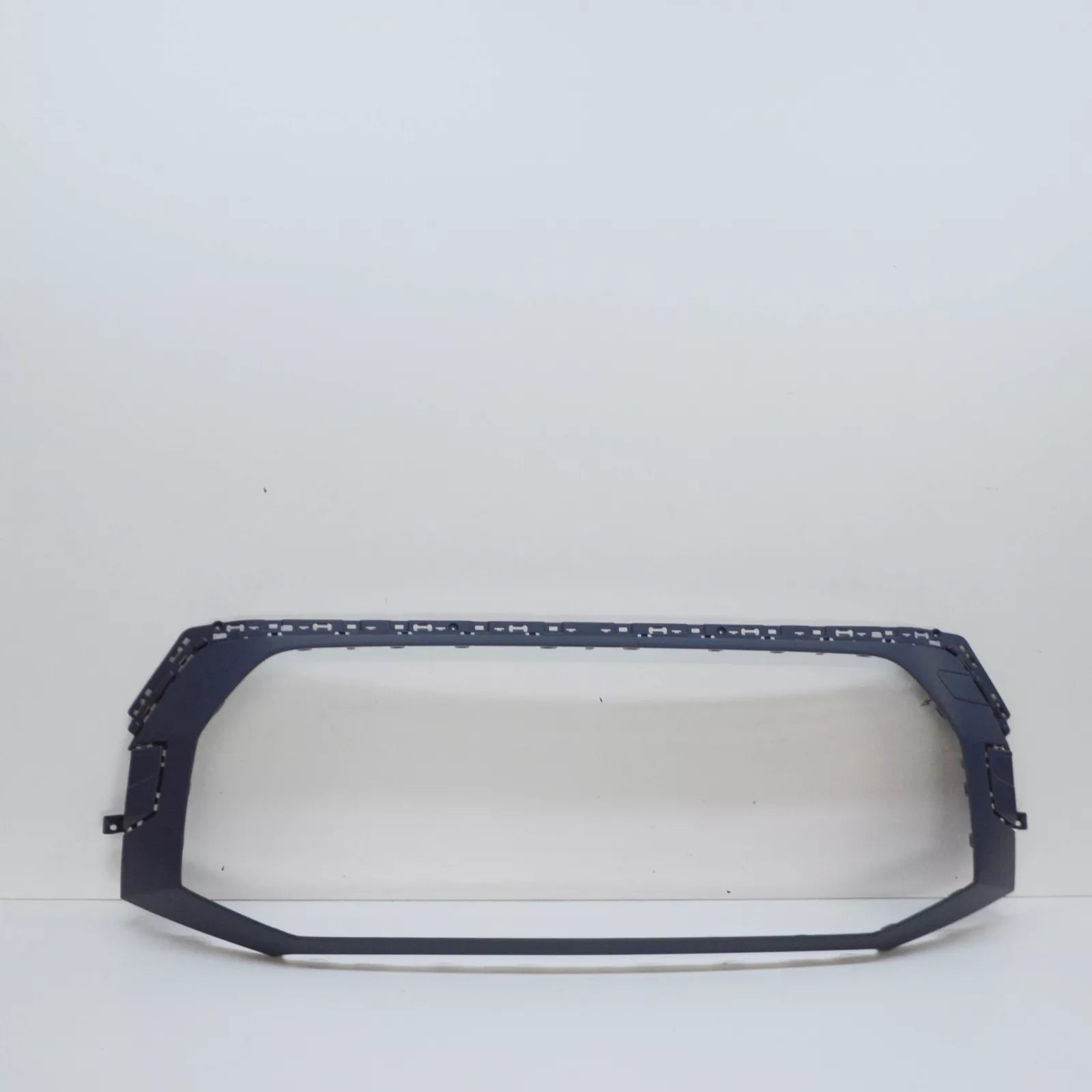 NEW AUDI Q8 FRONT BUMPER RADIATOR GRILLE SURROUND TRIM 4M8807725GRU ORIGINAL