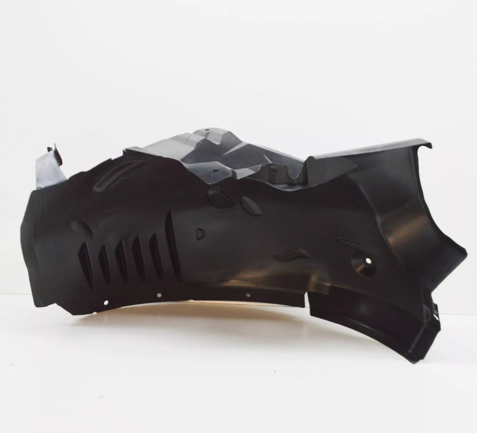 NEW MB C W204 FRONT RIGHT FENDER LINER SPLASH SHIELD A2046905630 ORIGINAL