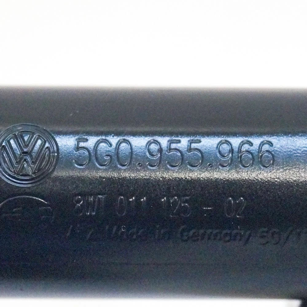 NEW VOLKSWAGEN GOLF MK7 FRONT RIGHT HEADLAMP WASHER NOZZLE 5G0955966 ORIGINAL