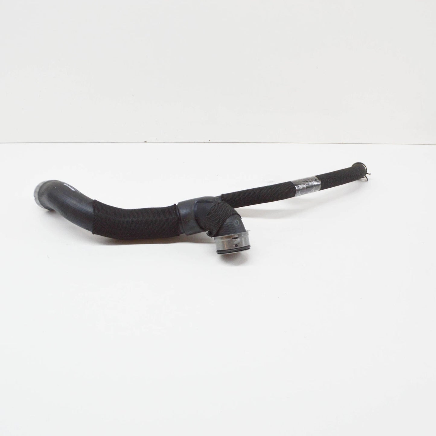 NEW MERCEDES-BENZ S W221 AMG TOP WATER HOSE A2215019182 ORIGINAL