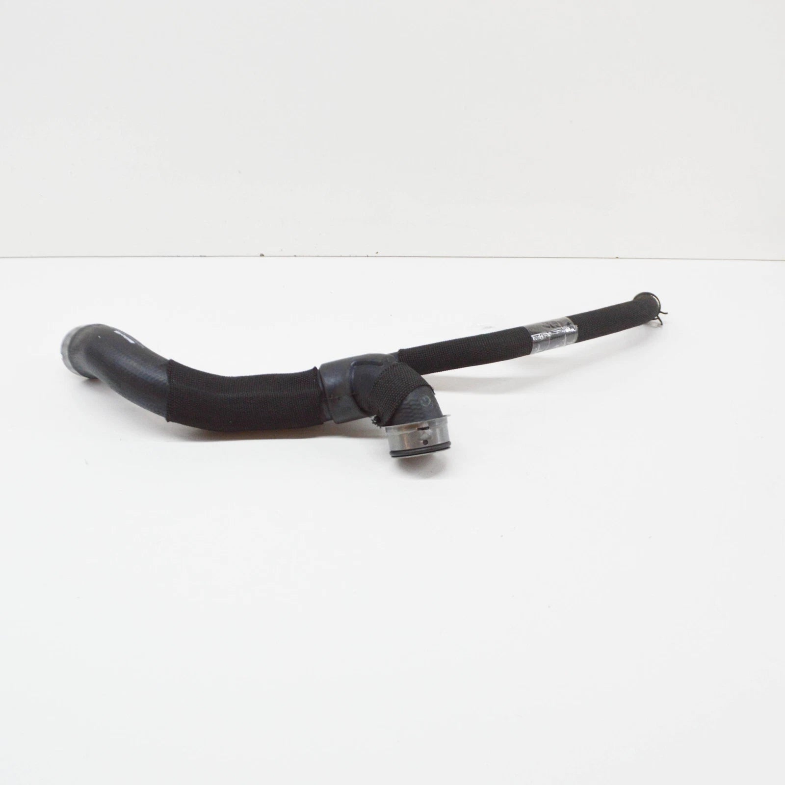 NEW MERCEDES-BENZ S W221 AMG TOP WATER HOSE A2215019182 ORIGINAL