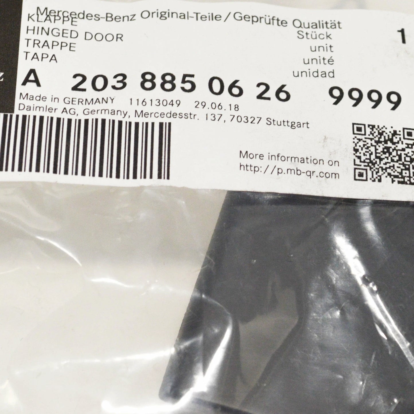 NEW MB C-CLASS W203 FRONT BUMPER TOW HOOK COVER A20388506269999 ORIGINAL