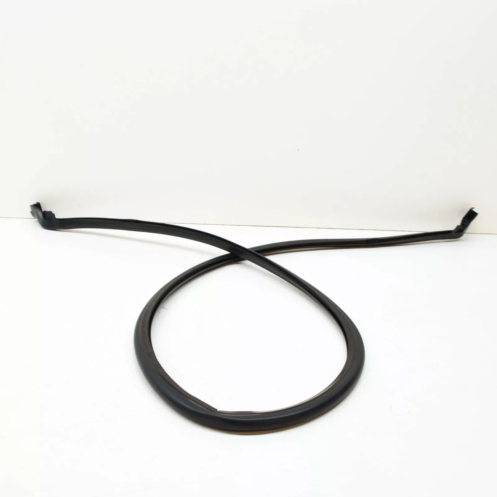 NEW BMW X5 F15 BONNET HOOD SEAL RUBBER 51767294509 7294509 ORIGINAL