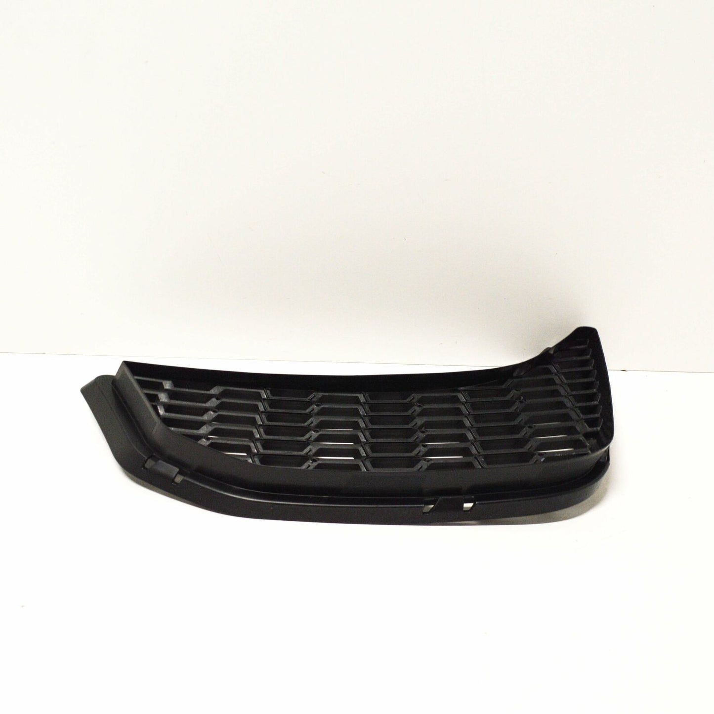 Genuine Bmw M4 F82 Front Bumper Lower Right Grille 51118054302 8054302 2016 Original