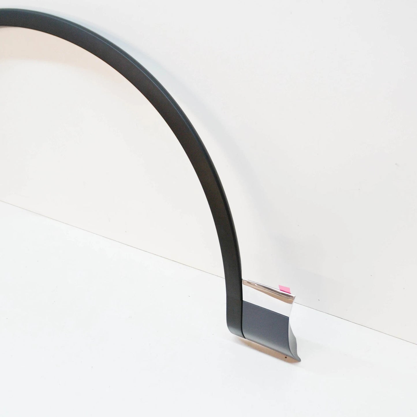 NEW VW TOUAREG 7P FRONT LEFT FENDER WHEEL COVER 7P6853717FGRU ORIGINAL