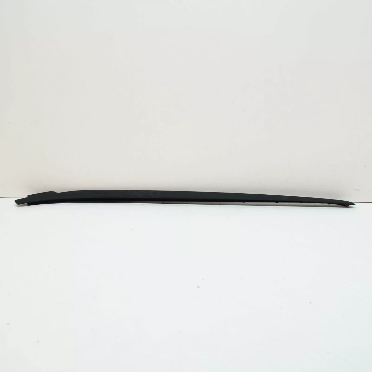 NEW BMW 4 CABRIO F33 FRONT WINDSHIELD RIGHT VERTICAL TRIM 51317296010 ORIGINAL