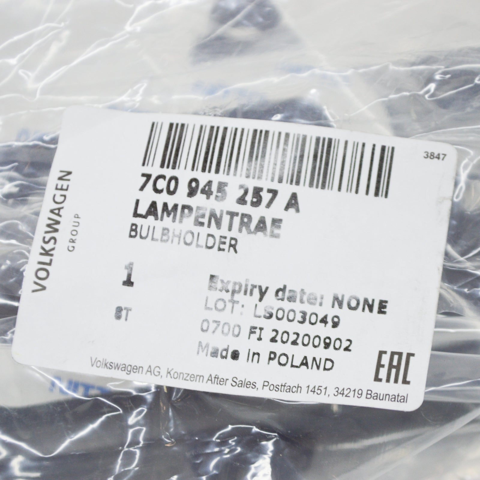 NEW VW CRAFTER FLATBED SZ REAR LEFT BULB CARRIER HOLDER 7C0945257A ORIGINAL