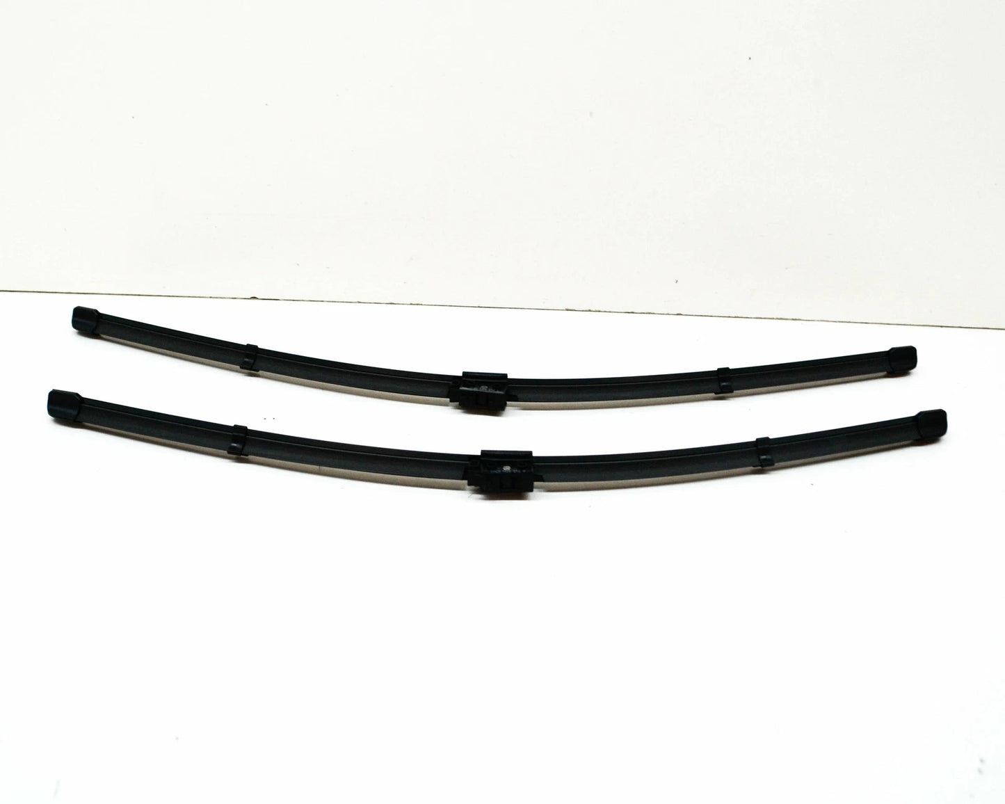 NEW MB E T-MODEL S213 FRONT WINDSCREEN WIPER ARM BLADES LHD A2138203604 ORIGINAL