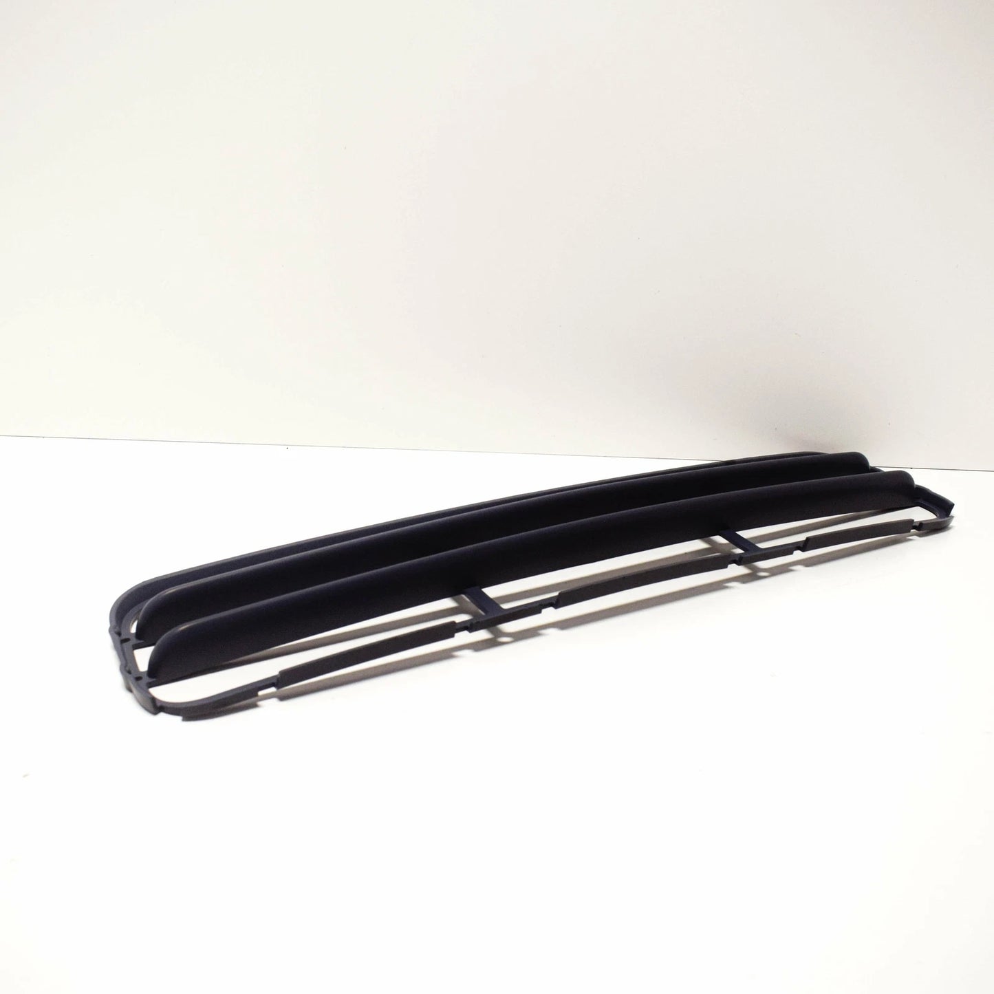 NEW BMW 3 E36 FRONT BUMPER LOWER M GRILLE 51112233870 ORIGINAL