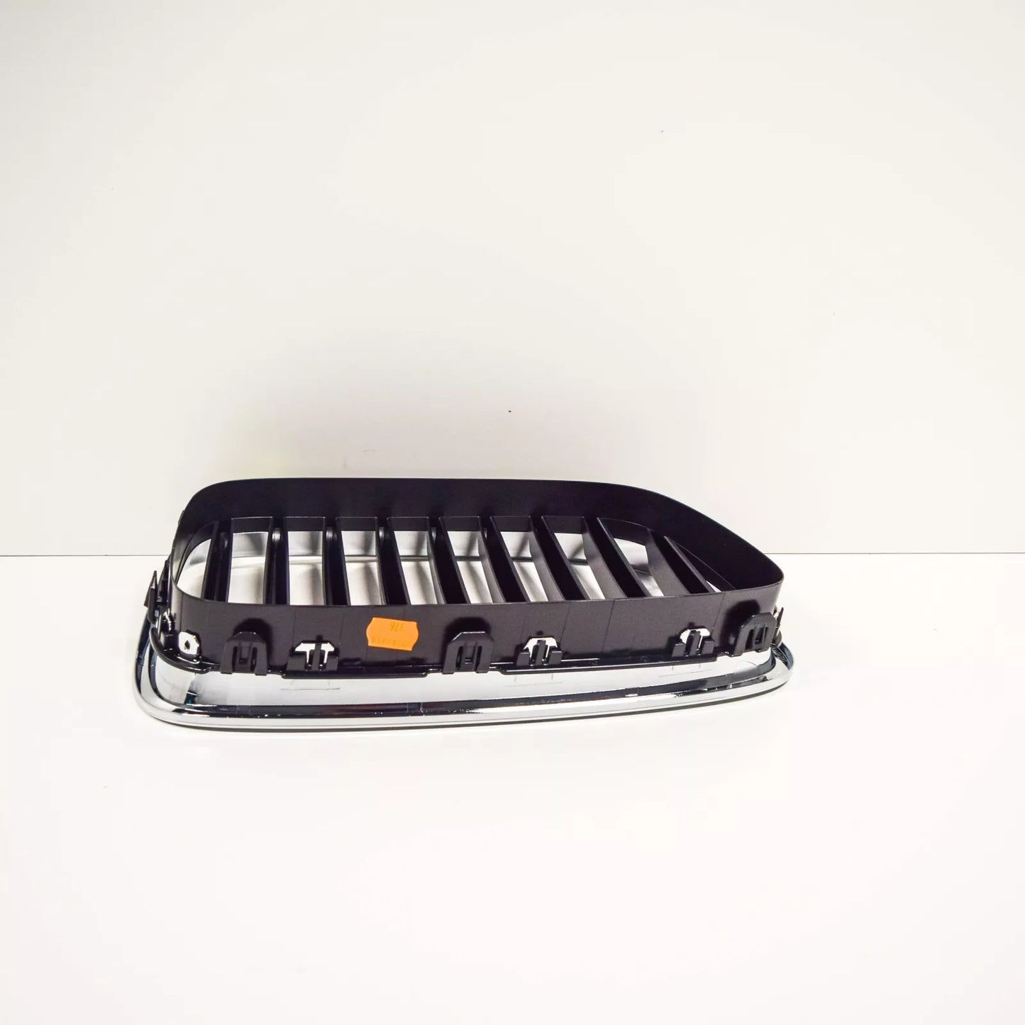 NEW BMW 5 GRAN TURISMO F07 FRONT RADIATOR LEFT KIDNEY GRILLE 51137200167