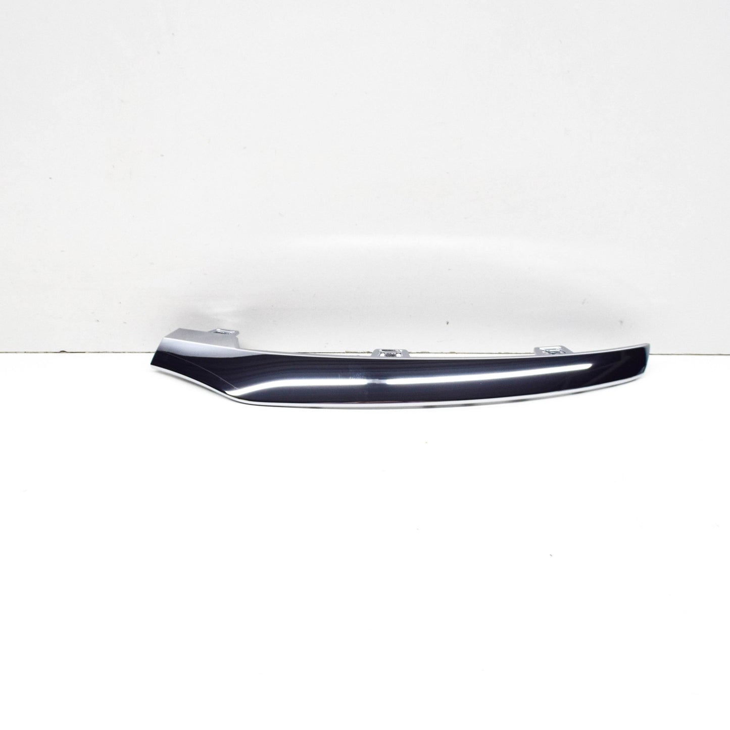 NEW MB GLC X253 FRONT BUMPER LEFT CHROME TRIM A2538852700 ORIGINAL