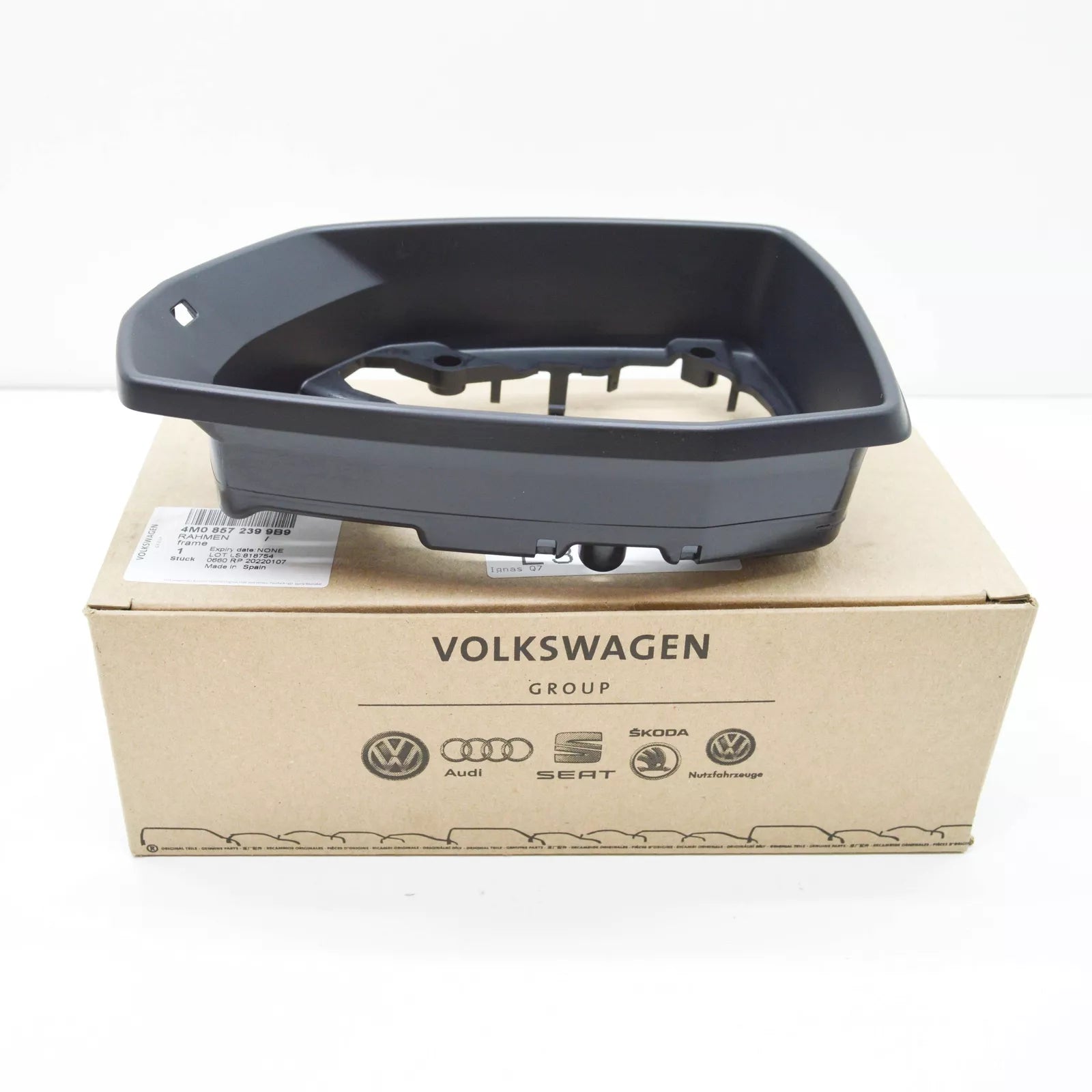 NEW AUDI Q7 4M FRONT LEFT DOOR MIRROR FRAME 4M08572399B9