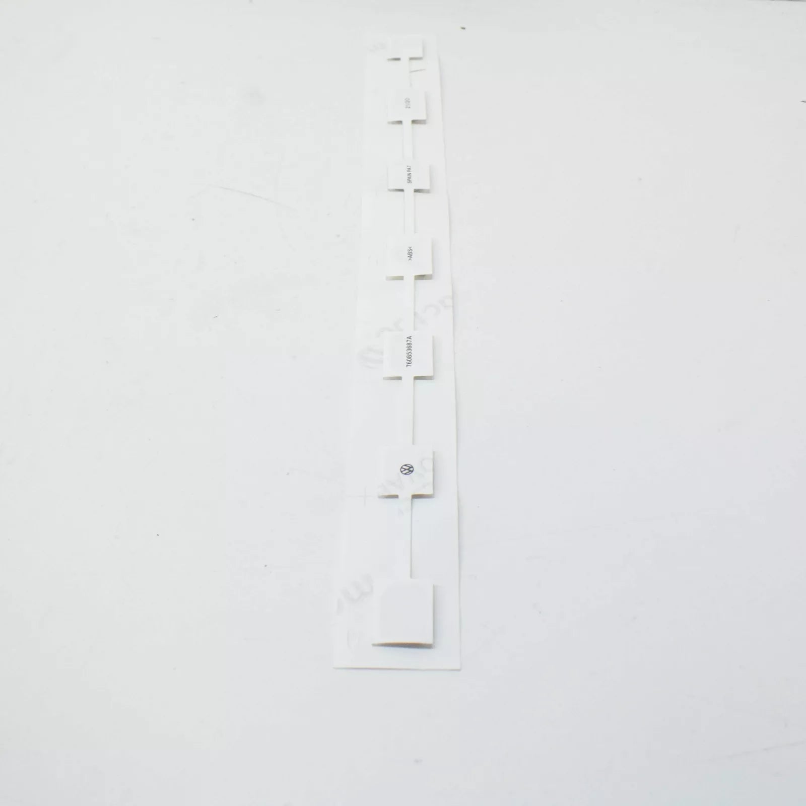 NEW VW TOUAREG CR REAR INSCRIPTION EMBLEM BADGE 760853687A2ZZ