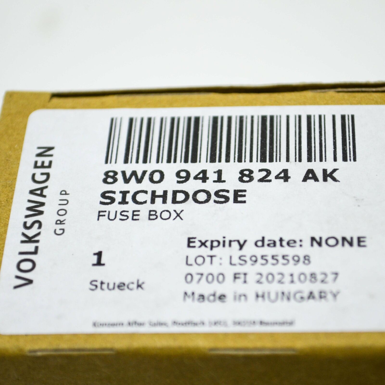 NEW AUDI A4 AVANT B9 FUSE BOX WITH FUSE 8W0941824AK ORIGINAL