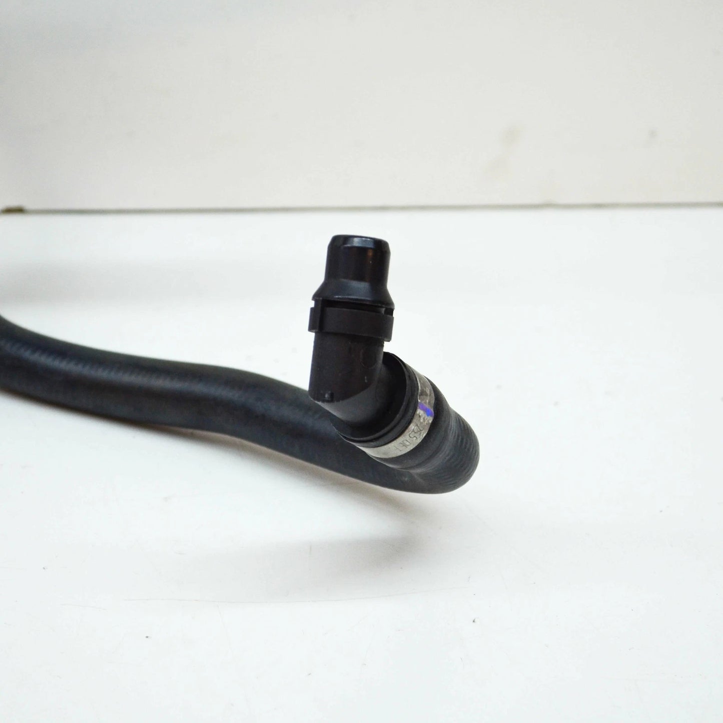 NEW MERCEDES-BENZ GLE W166 EXPANSION RESERVOIR CIRCUIT PIPE A1668301300 ORIGINAL