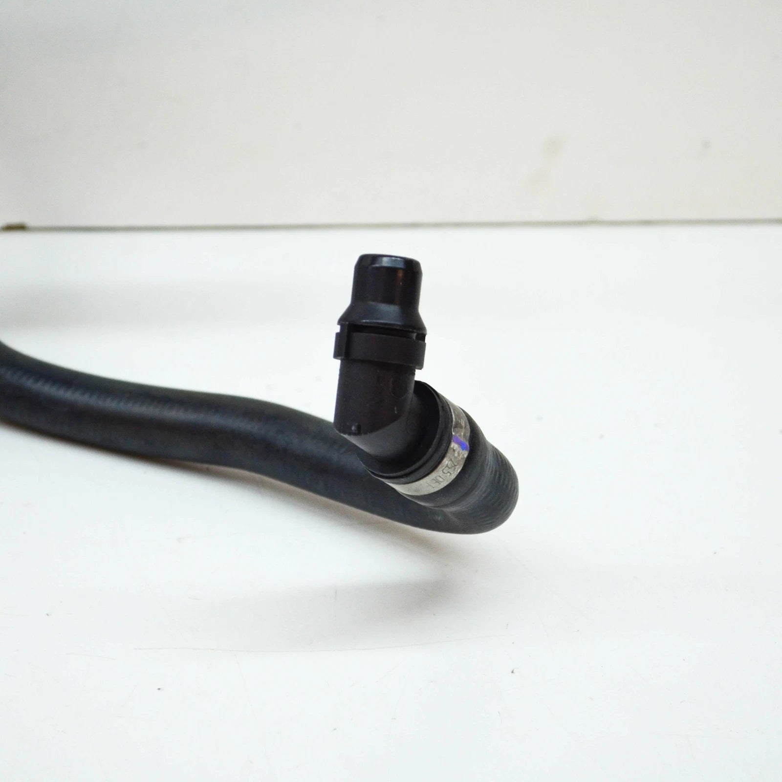 NEW MERCEDES-BENZ GLE W166 EXPANSION RESERVOIR CIRCUIT PIPE A1668301300 ORIGINAL