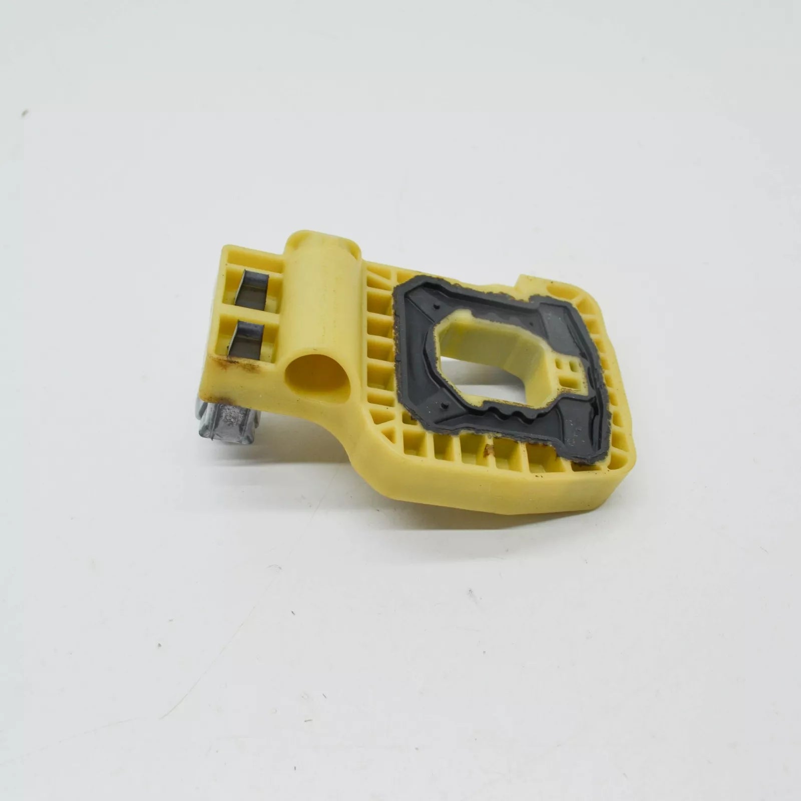 NEW BMW 7 G11 RADIATOR RIGHT SIDE BRACKET 17118632140 8632140 2016 ORIGINAL