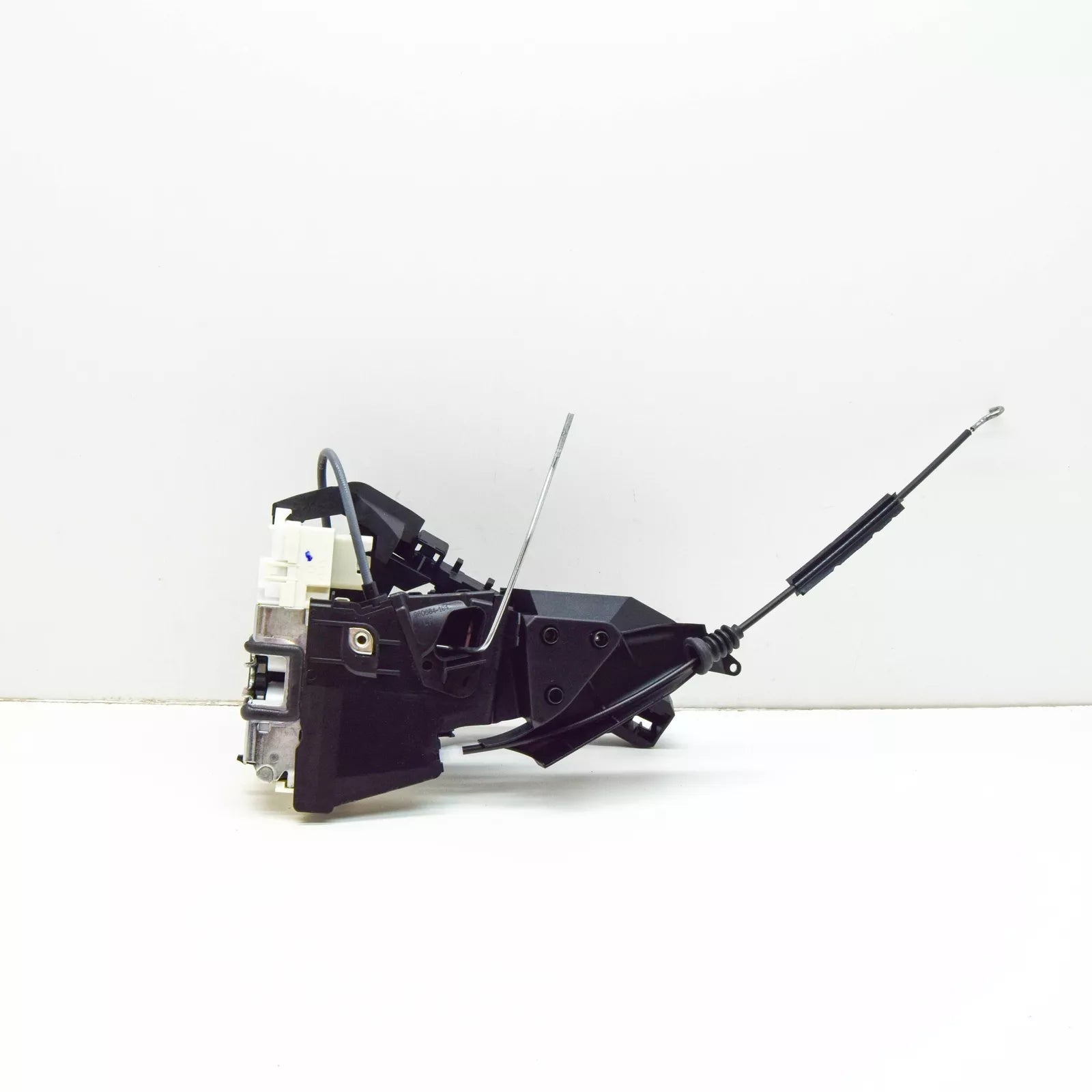 NEW MERCEDES-BENZ B W245 REAR LEFT DOOR LOCK A1697303135 ORIGINAL