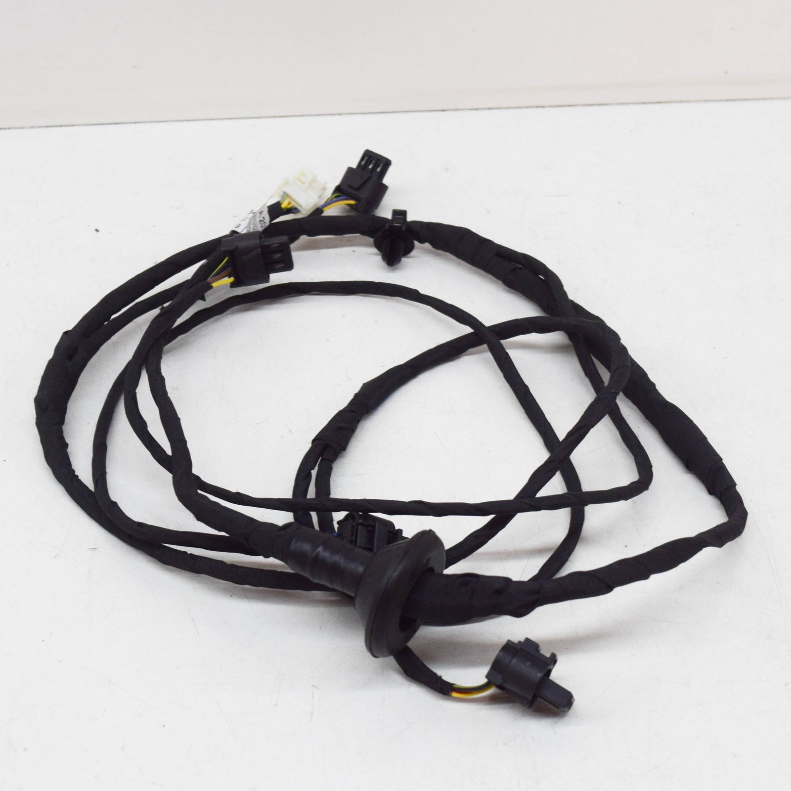 NEW MERCEDES-BENZ C W204 REAR BUMPER PARKTRONIC WIRING A2075403434 ORIGINAL