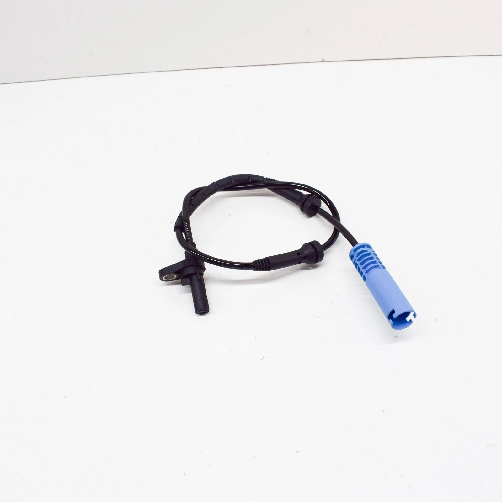 NEW BMW 3 E90 FRONT RIGHT WHEEL ABS SENSOR 34526764858 6764858 ORIGINAL