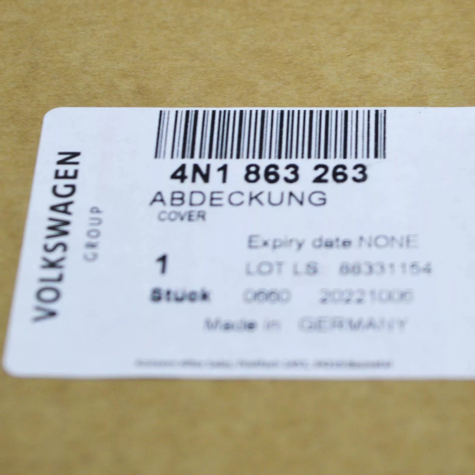 NEW AUDI A8 4N LOWER CENTER CONSOLE TRIM LHD 4N1863263