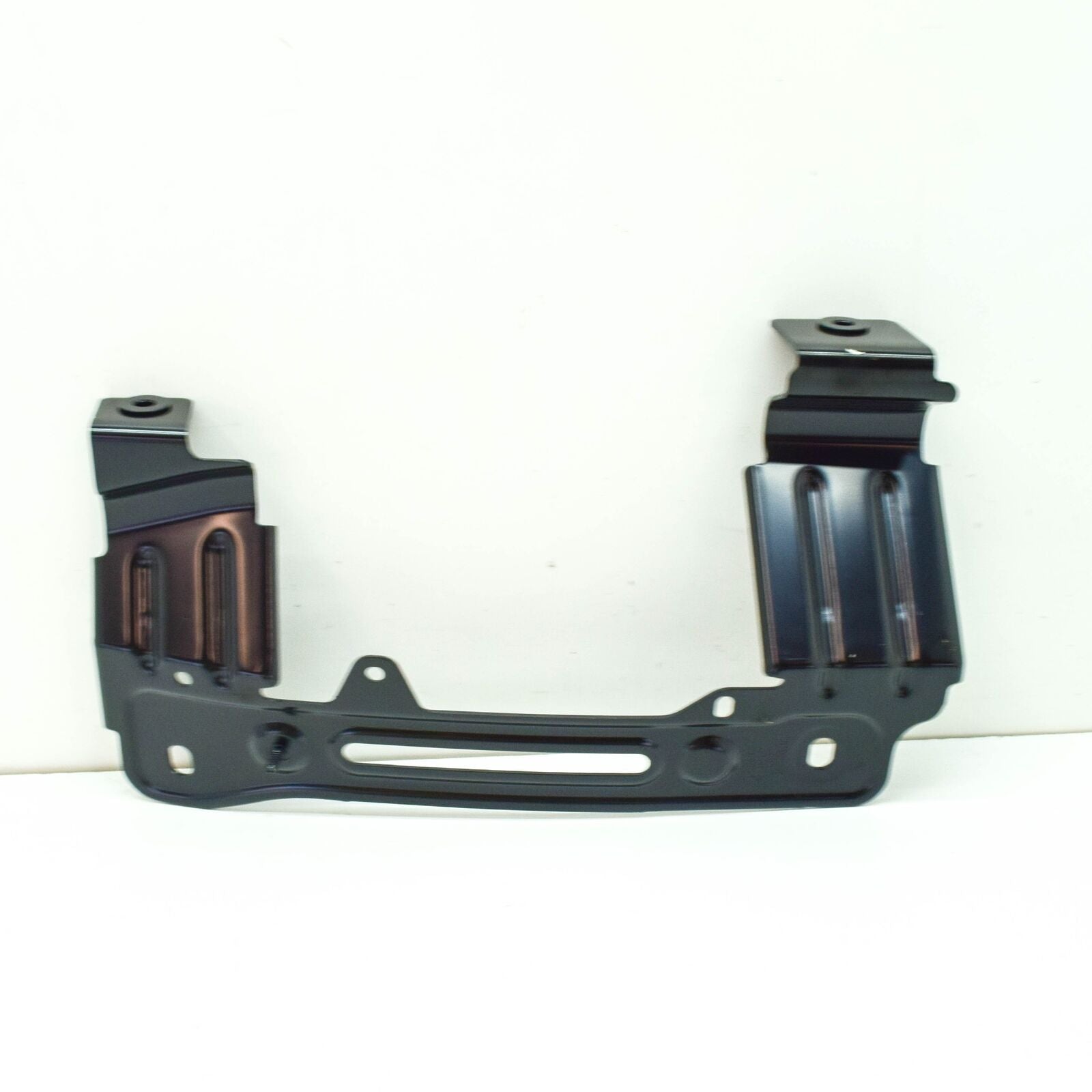 NEW AUDI Q8 4MN FRONT LEFT FENDER BRACKET 4M8821431 ORIGINAL