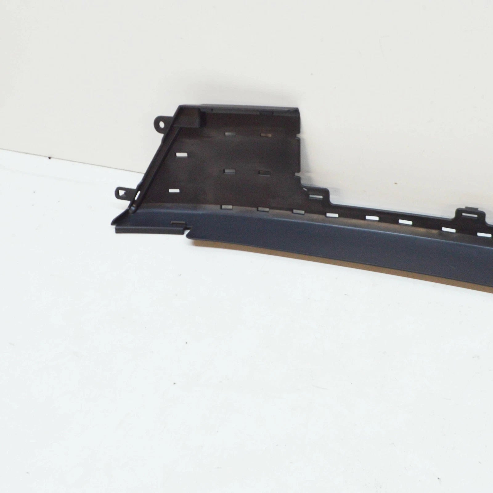 NEW AUDI Q3 F3 RADIATOR GRILLE COVER 83F8532229B9