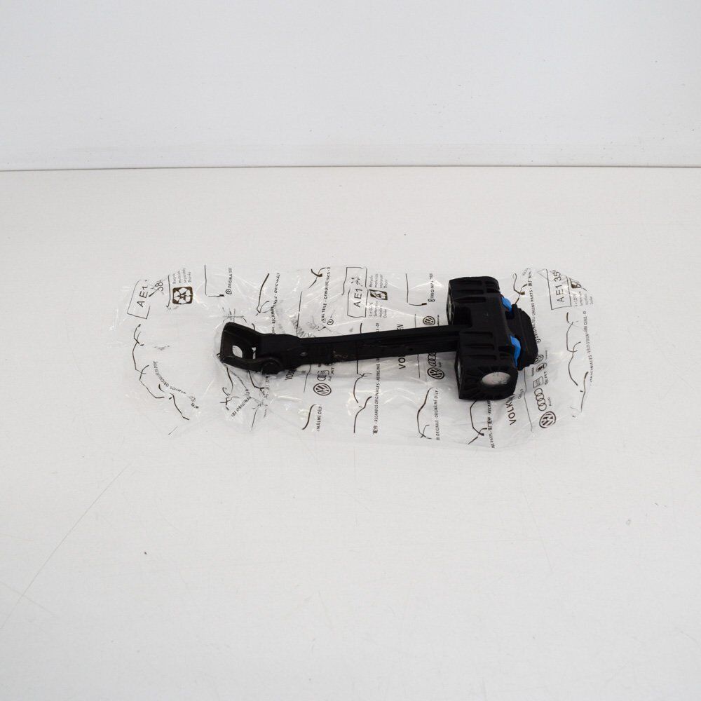 NEW AUDI Q3 8U DOOR LATCH CATCH 8U0837249C ORIGINAL