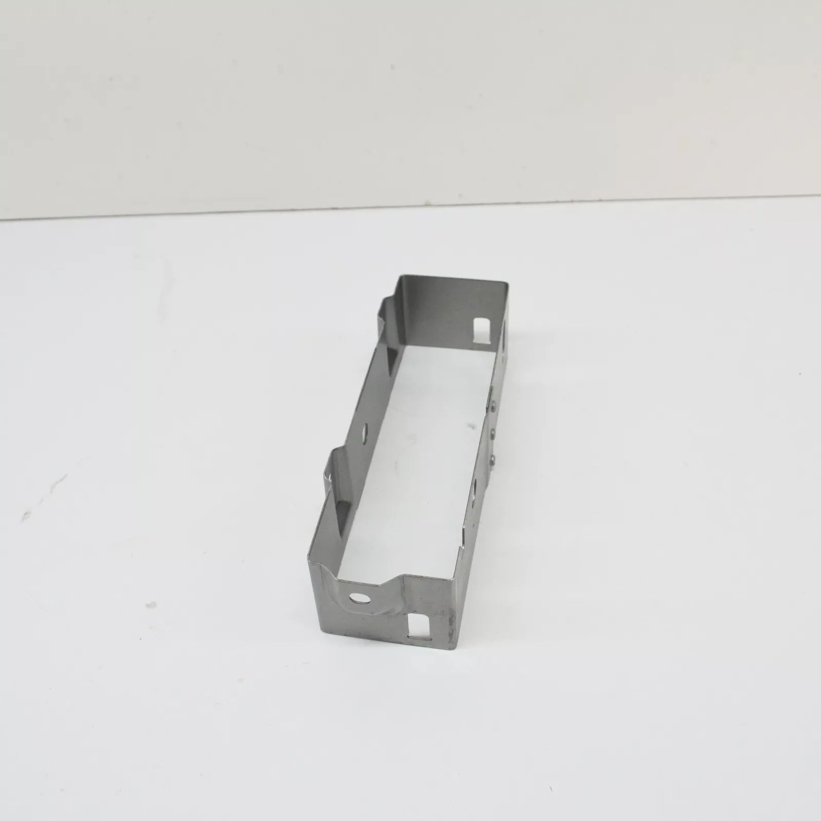 NEW BMW 5 E60 CD CHANGER BRACKET 6909318 65126909318 ORIGINAL