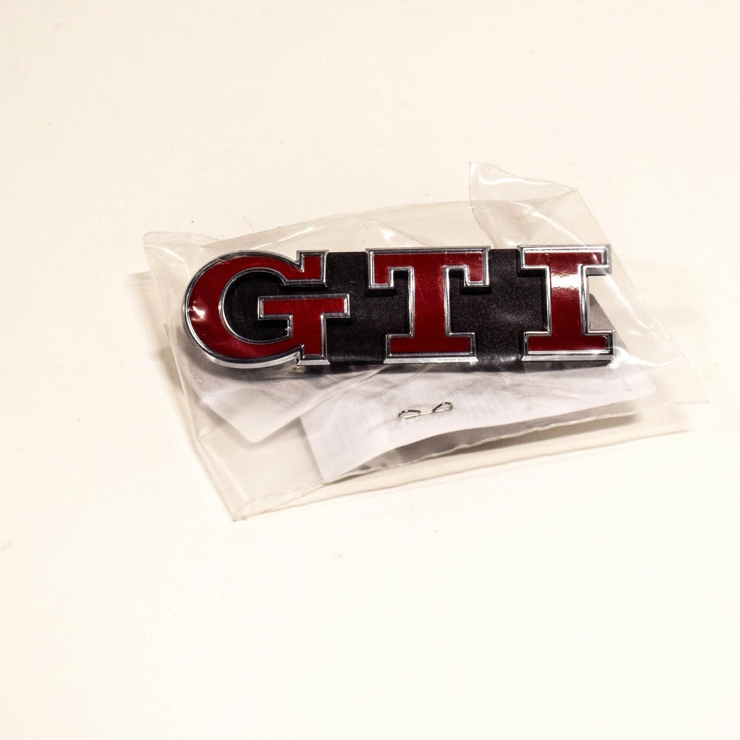 NEW VOLKSWAGEN GOLF MK7 GTI GRILL BADGE EMBLEM 5G0853679PWYR ORIGINAL